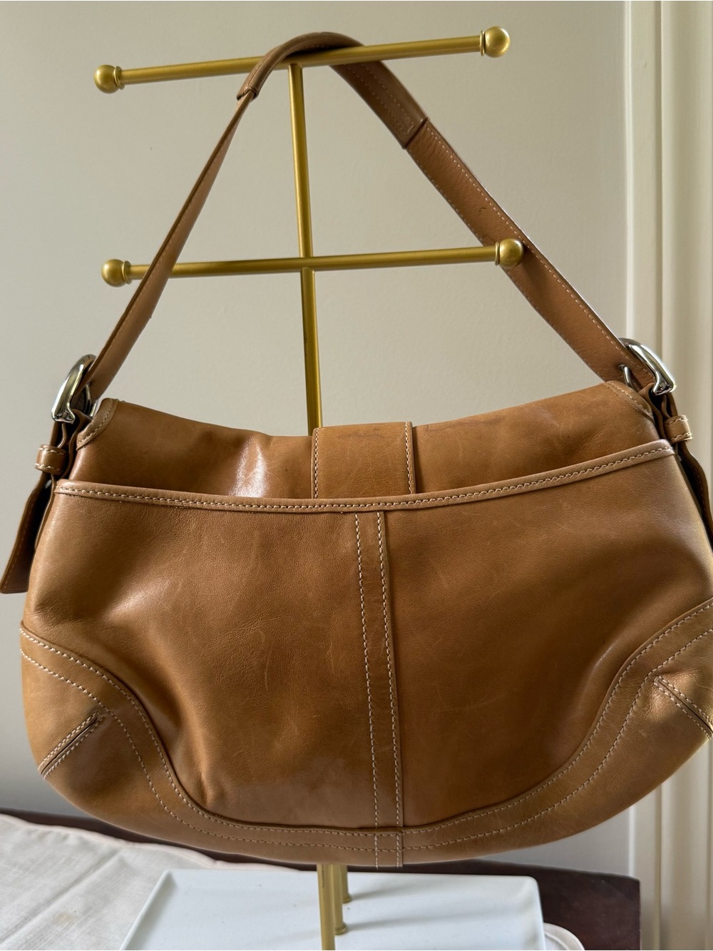 Coach SoHo Shoulder Bag Tan Leather - Picture 4 of 8